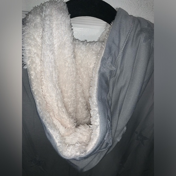 NWT‎ bobeau Heather gray stars hoodie with fuzzy fleece lining size medium - Picture 12 of 12
